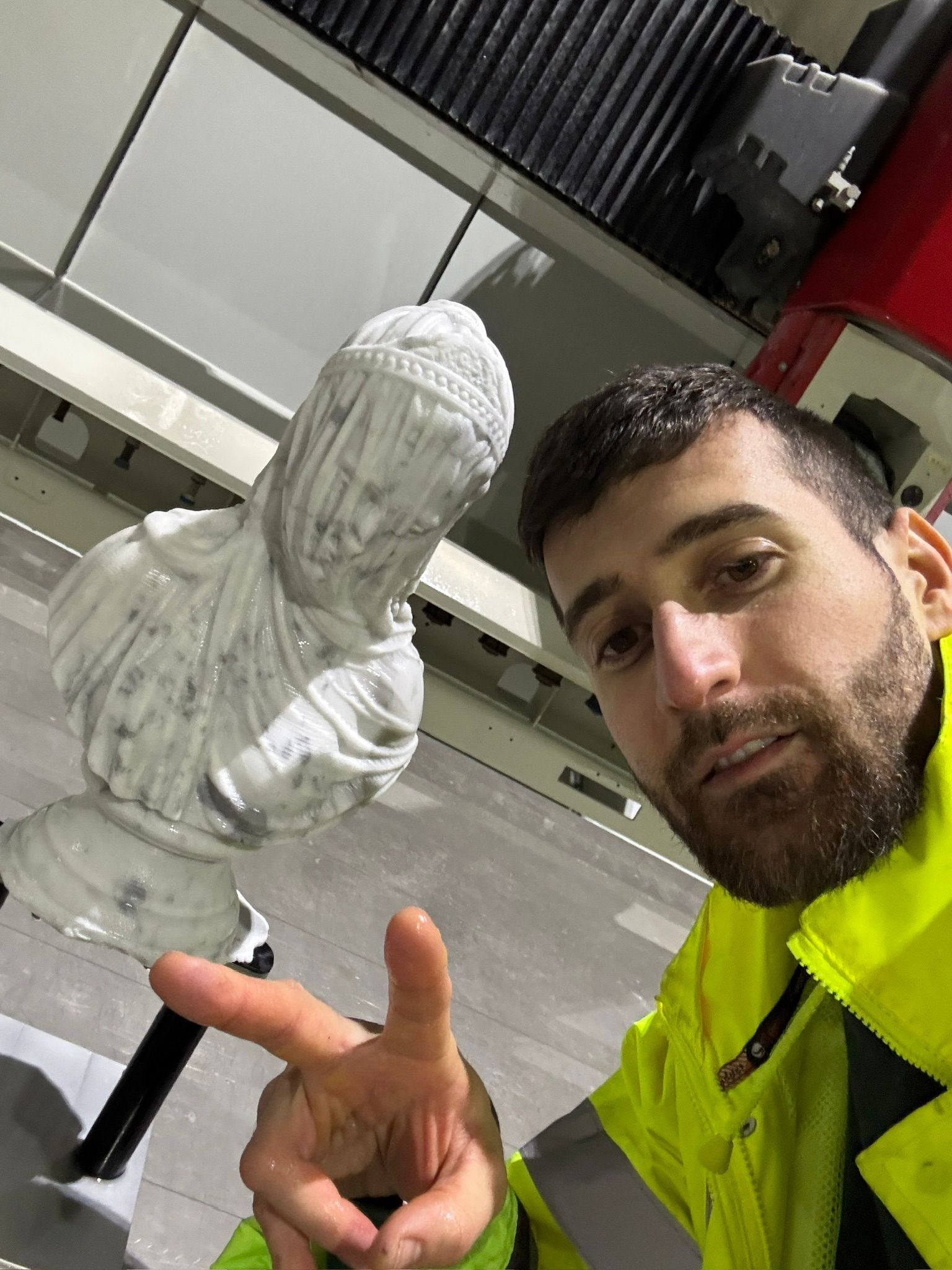 ddx-installazioni-busto-velato